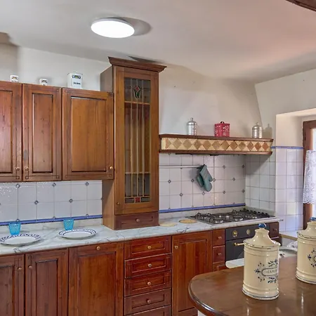 アパート La Terrazza アッバディーア・サン・サルヴァトーレ